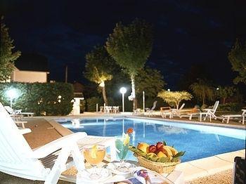 Restaurant Le Relais Des Gourmands Hotel 3*